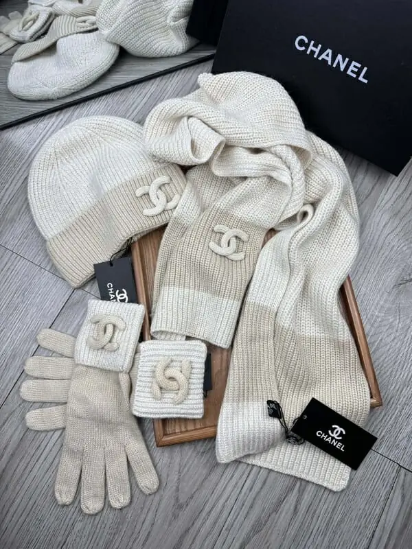 chanel hat and echapres and glove set s_126a1002